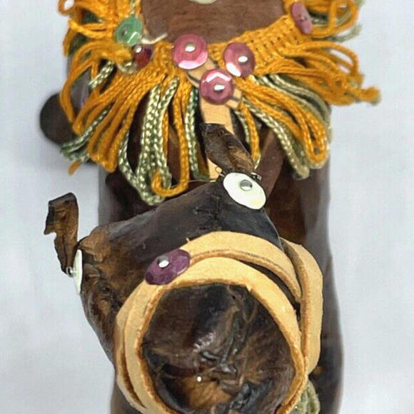 Vintage Nativity Figure Camel 7" Leather Wrapped with Saddle Tassels Sequins - Picture 8 of 9